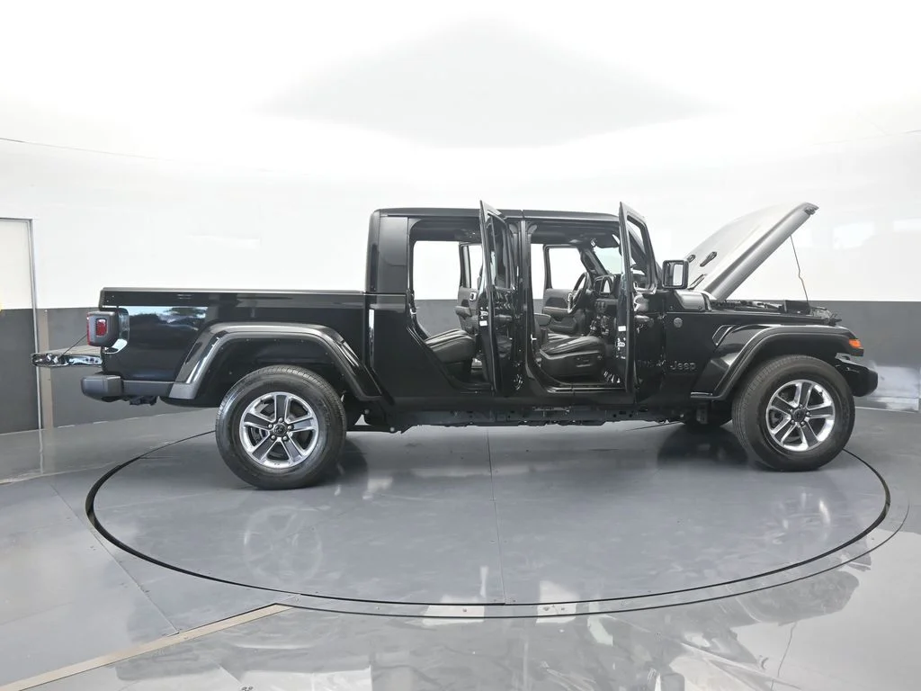Used 2024 Black Clearcoat Jeep Sport S image 69