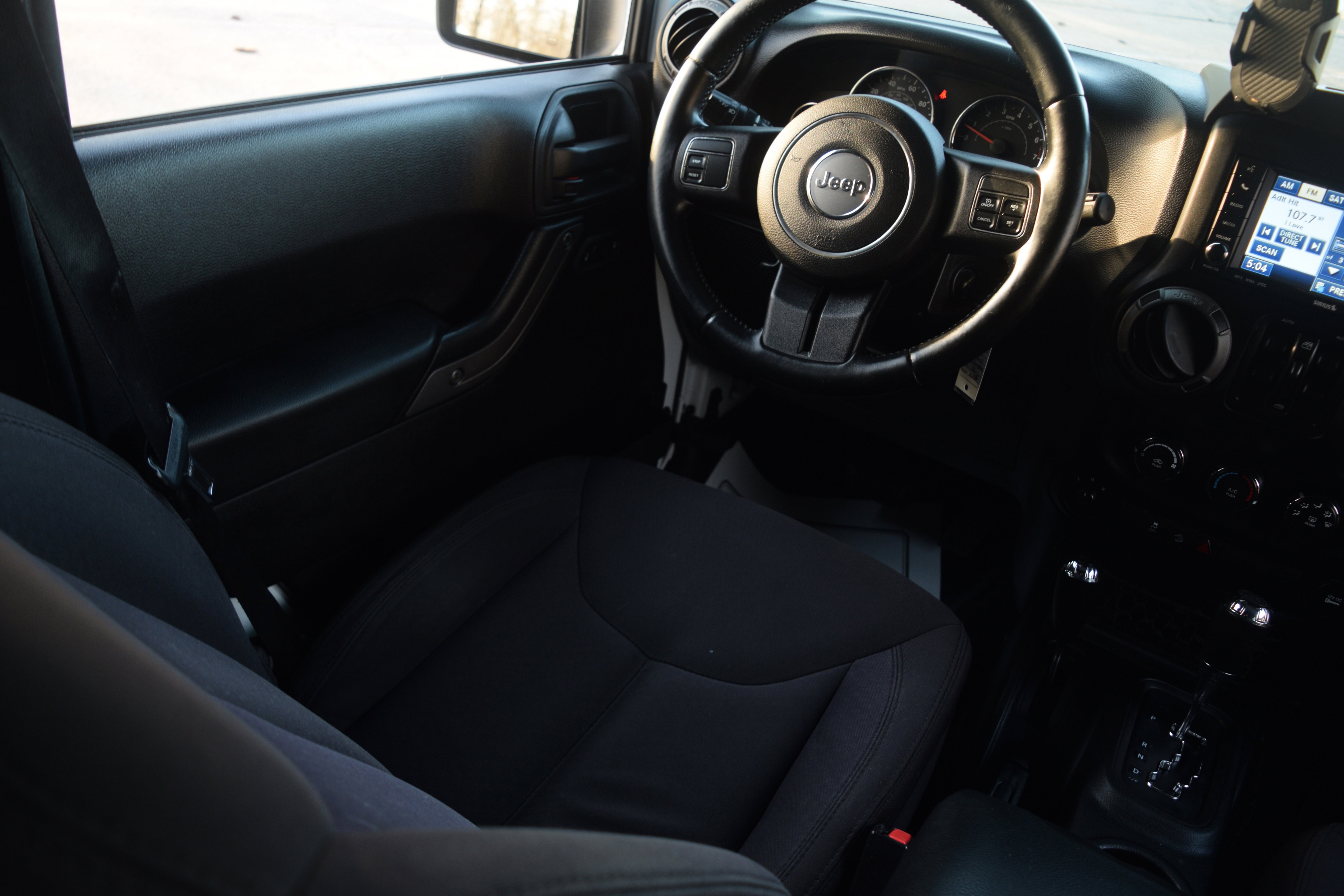 Used 2014 Jeep Wrangler Unlimited Sport with VIN 1C4BJWDG2EL229141 for sale in Lebanon, OH