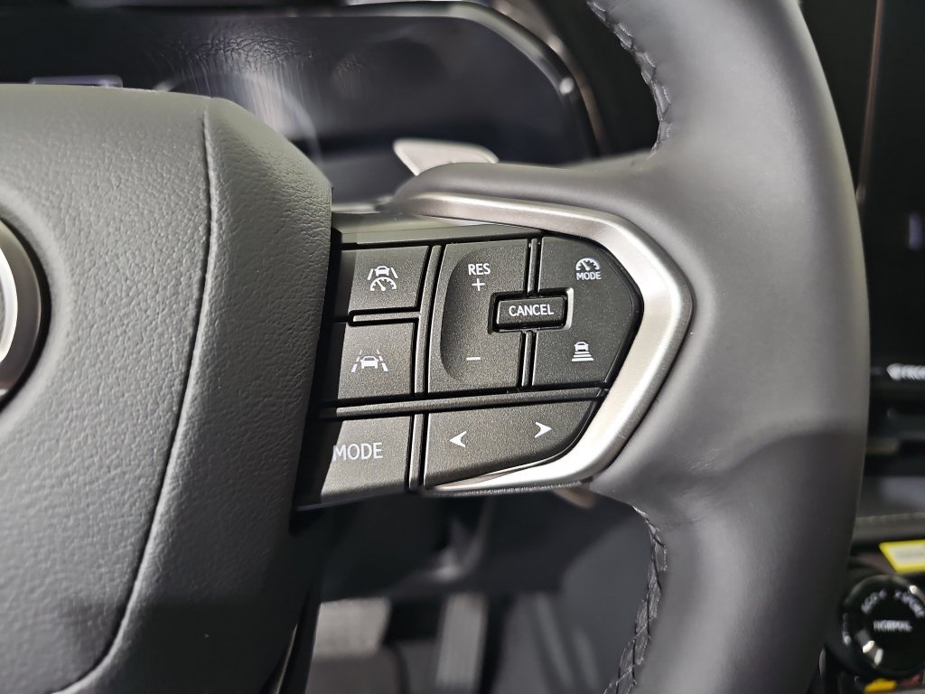 New 2026 Nori Green Pearl Lexus AWD image 18