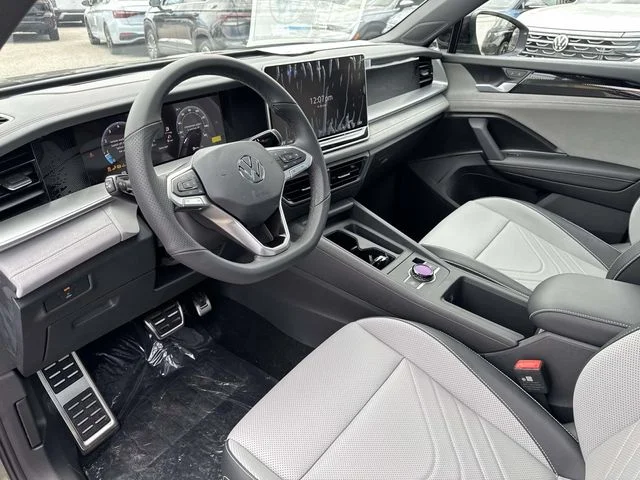 New 2026 Green Volkswagen 2.0T SE R-Line Black image 14