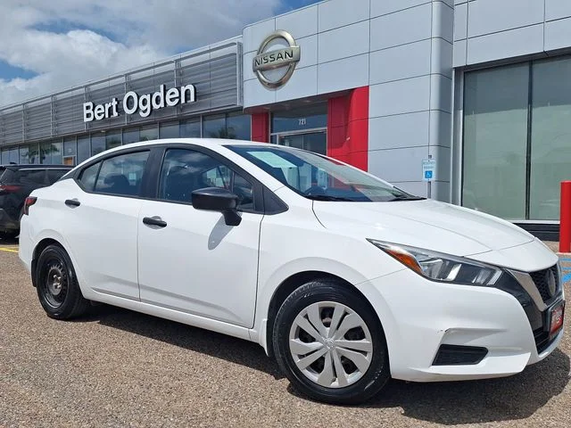2020 Nissan Versa 1.6 S CVT's photo