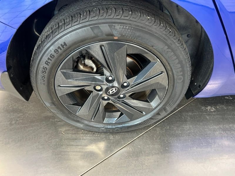 Used 2022 Blue Hyundai SEL image 9