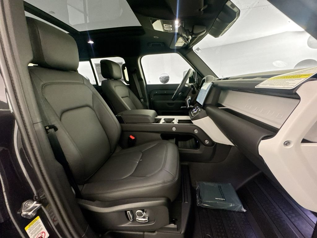2026 Land Rover Defender X-Dynamic SE - Photo 28