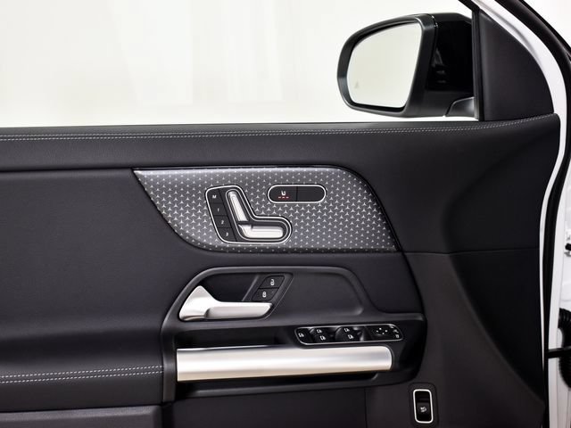 New 2026 Polar White Mercedes-Benz GLA 250 image 57
