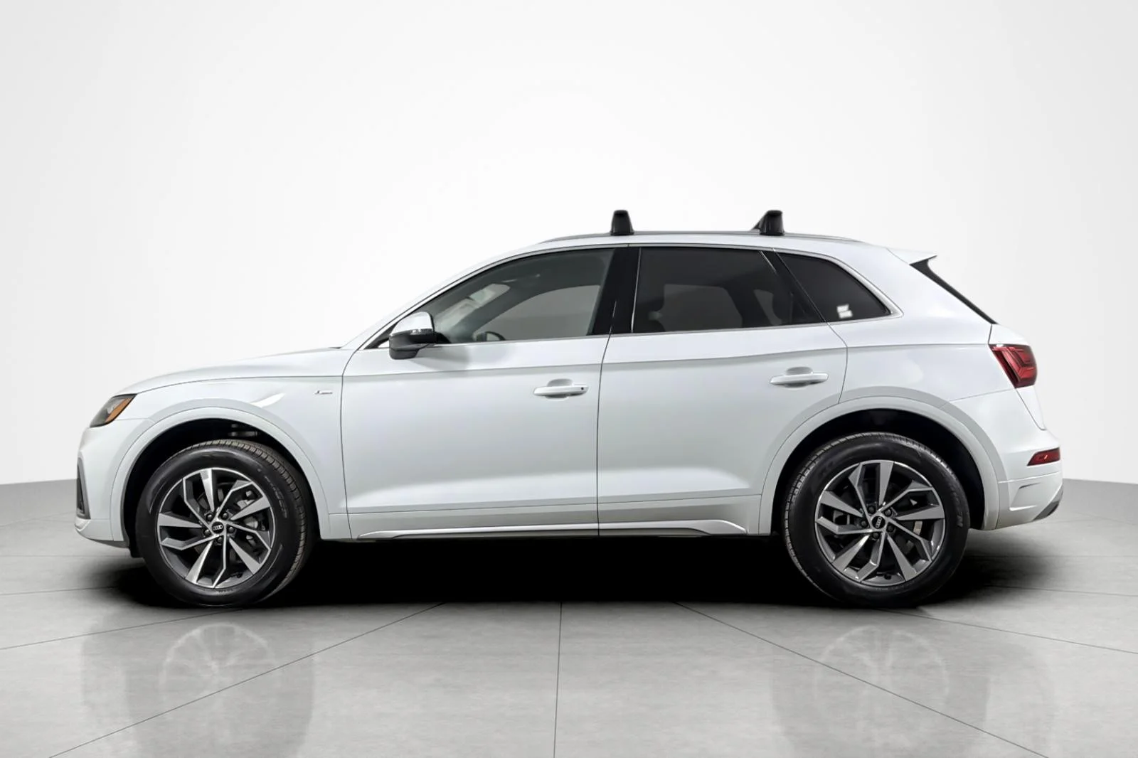 Used 2023 Glacier White Metallic Audi S line Premium Plus 45 TFSI quattro image 2