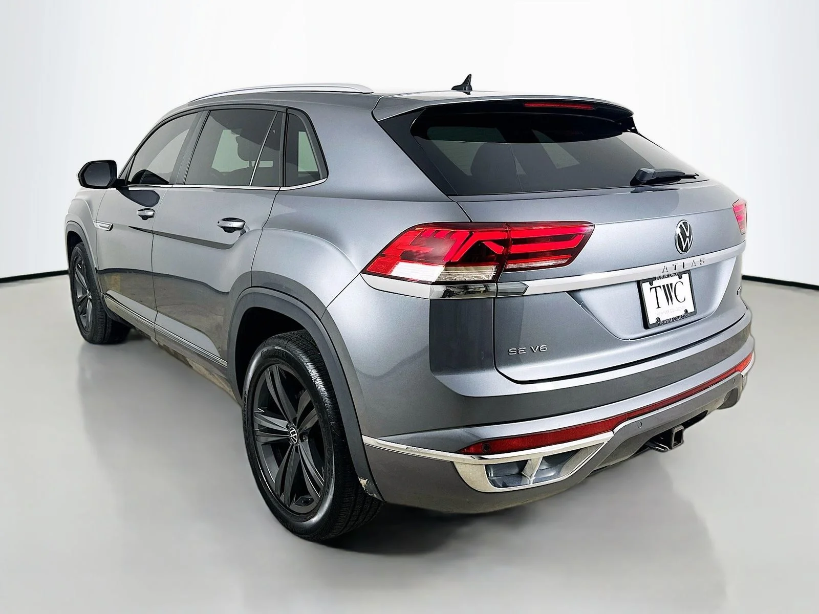 Used 2020 Gray Volkswagen  image 7