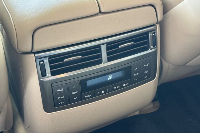 Used 2011 White Lexus 570 image 15