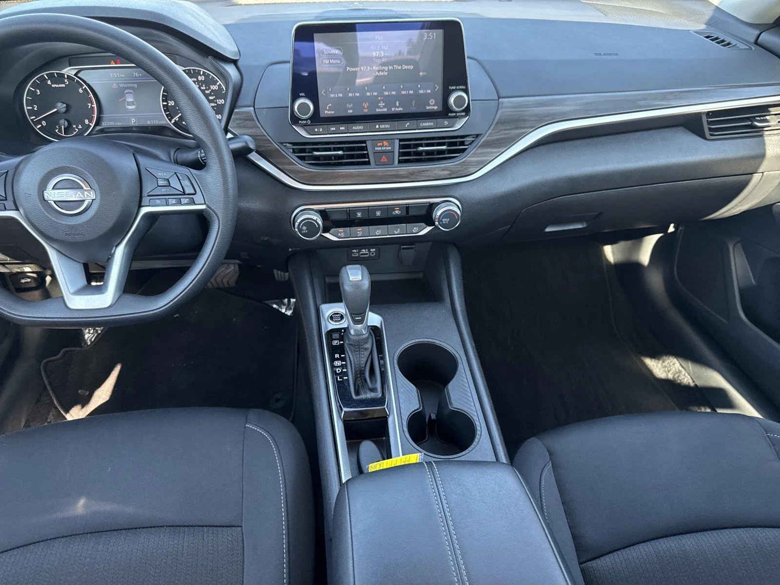 Used 2025 Super Black Nissan SV image 15