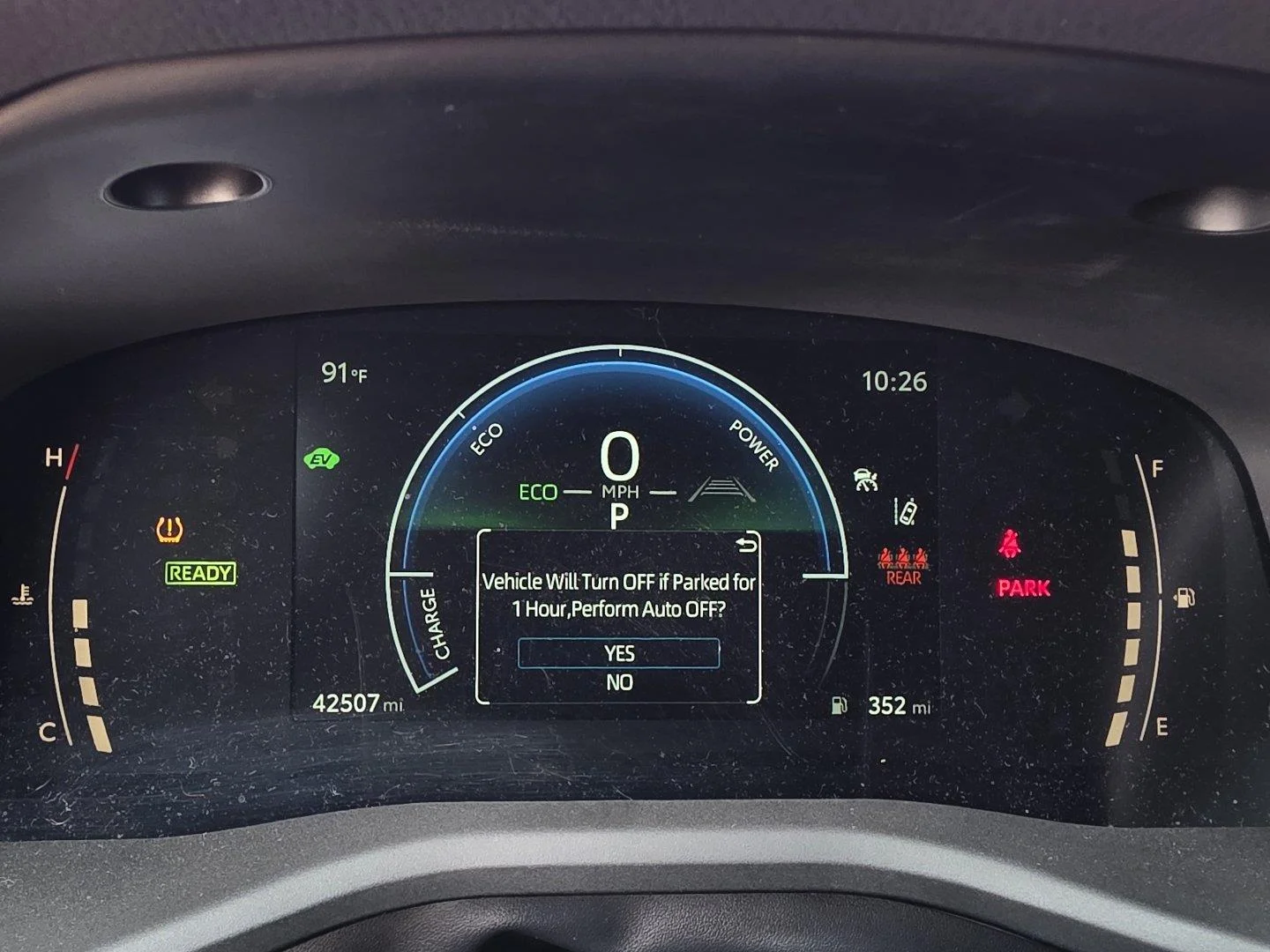 Used 2025 Ice Cap Toyota SE image 12