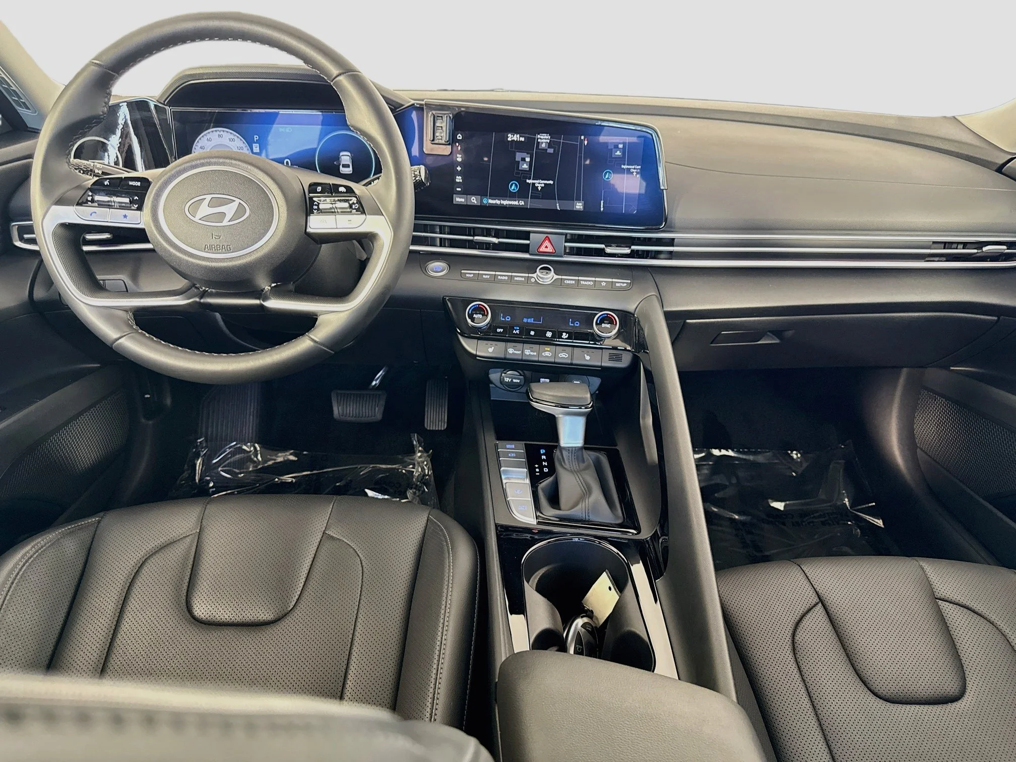 Used 2025  Hyundai Limited image 26