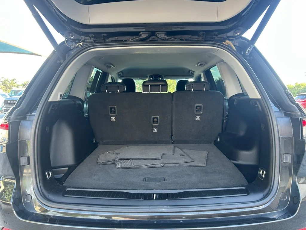 Used 2023 Brown Jeep Limited image 19