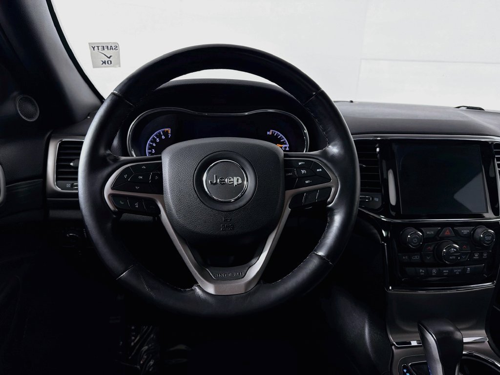 Used 2021 Gray Jeep Laredo X image 11