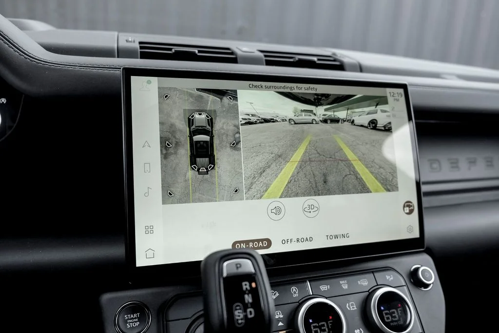 New 2026 Santorini Black Land Rover S image 14