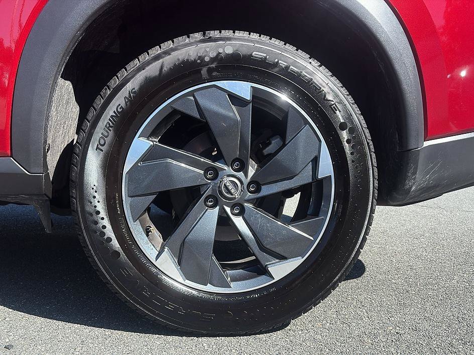 Used 2025 Scarlet Ember Tintcoat Nissan SV image 10