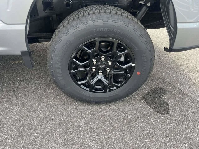 New 2026 Silver Ford XLT image 18