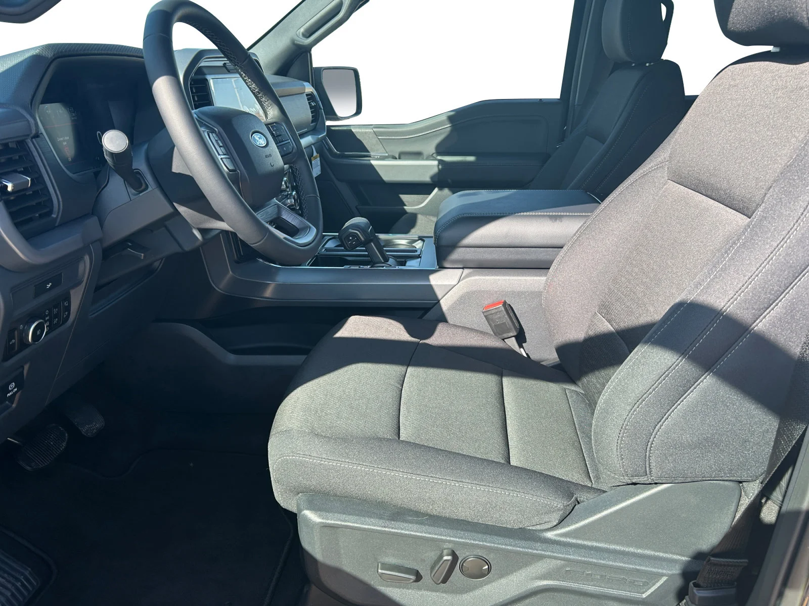 New 2026 Antimatter Blue Metallic Ford XLT image 14