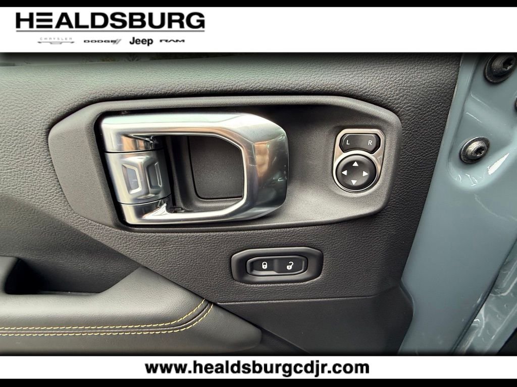 2026 Jeep Wrangler 4-Door Sahara - Photo 11