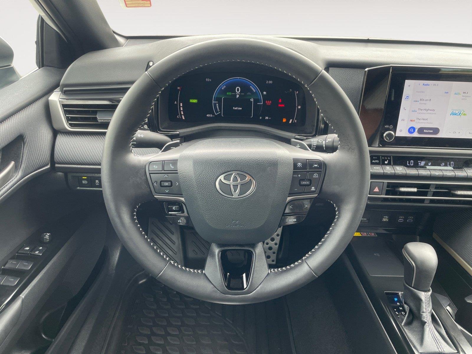 Used 2026 Ice Cap Toyota SE image 12