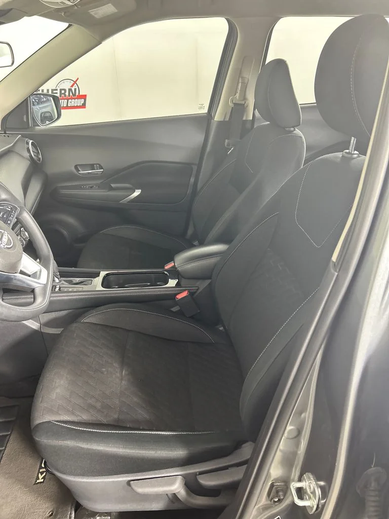 Used 2024 Gray Nissan SV image 12