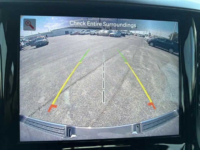 Used 2022 Silver Ram Laramie image 32