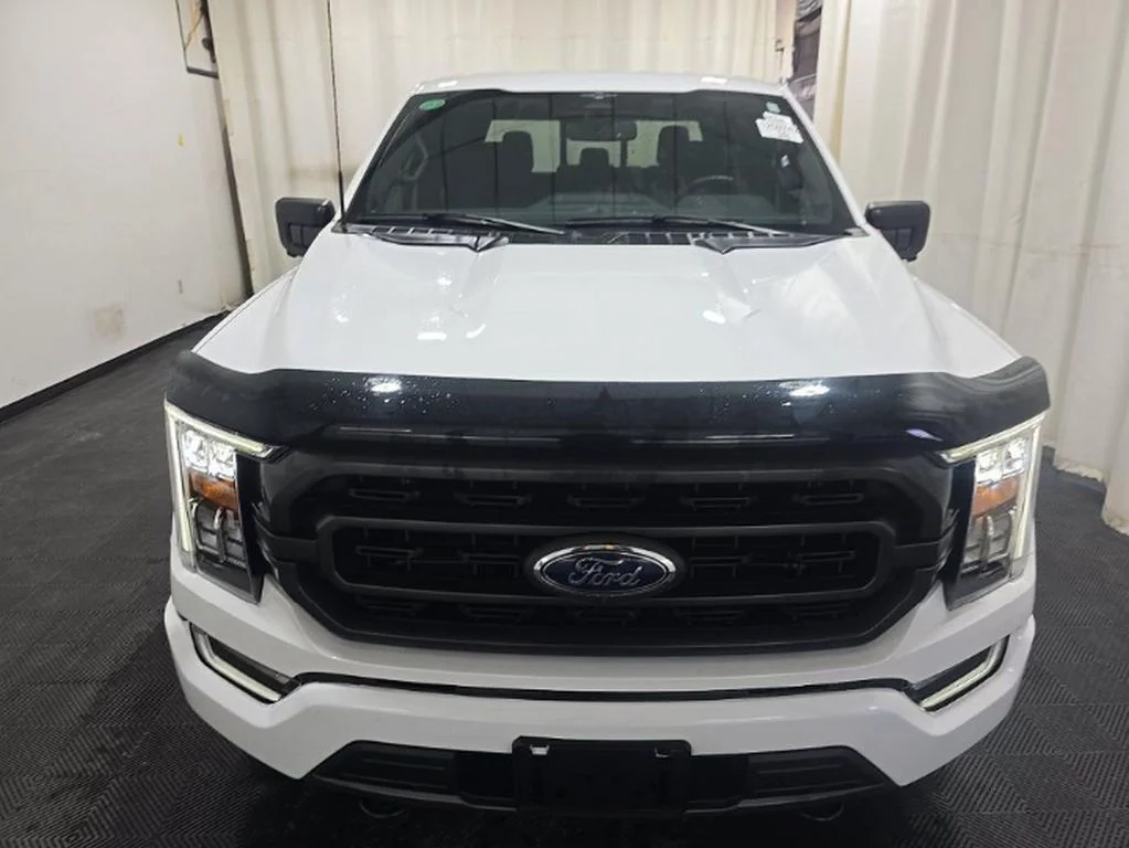 Used 2023 White Ford XLT image 2