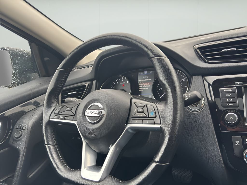 Used 2022 Magnetic Black Pearl Nissan SL image 28