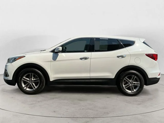 Used 2017 White Hyundai 2.4 Base image 8