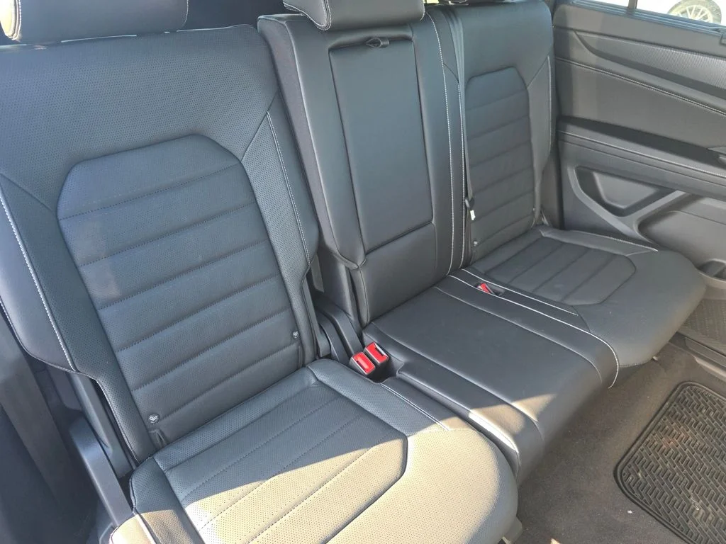 New 2024 Kingfisher Blue Metallic Volkswagen 2.0T SEL R-Line image 15
