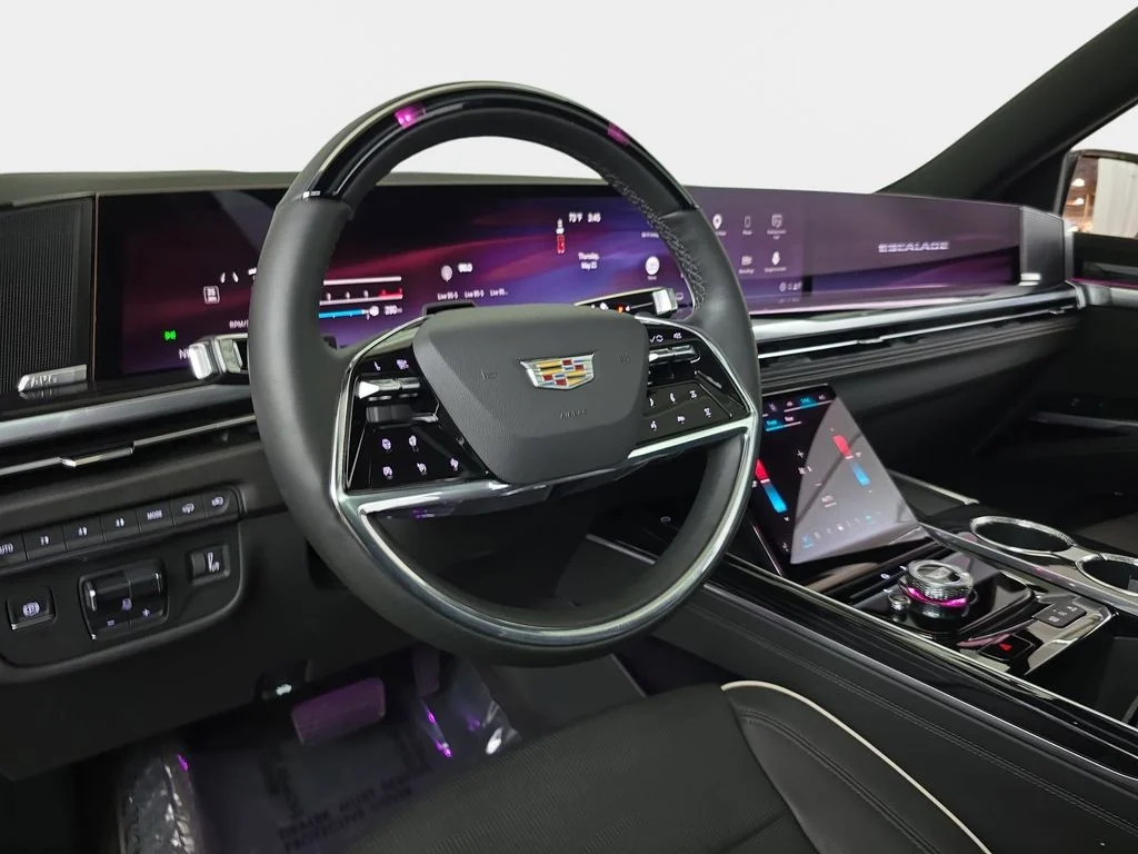 Used 2025 Black Cadillac Sport image 20