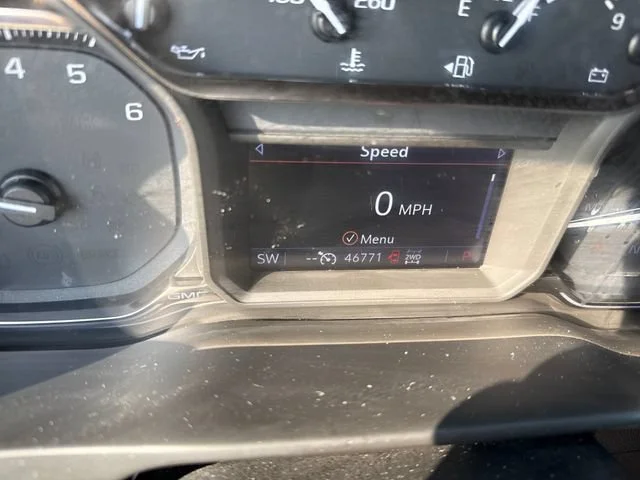Used 2019 DARK SKY METALLIC GMC SLT image 20