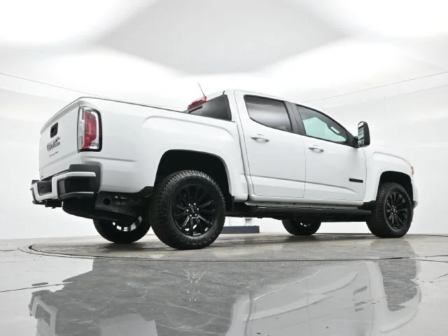 Used 2022 SUMMIT WHITE GMC 2WD Elevation image 28