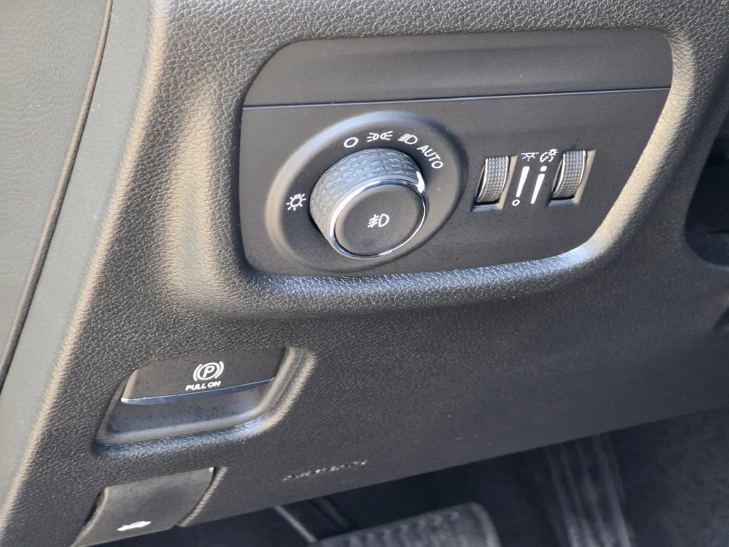 New 2027 Blue Jeep Limited image 33