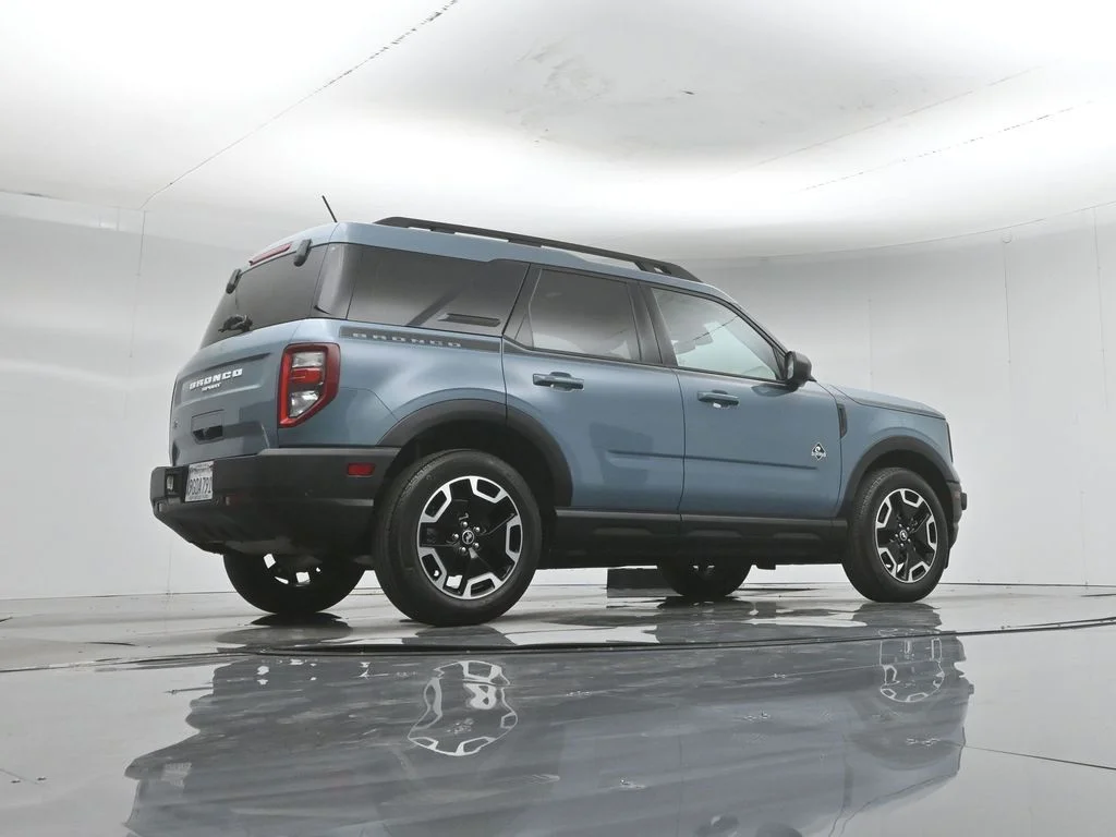 Used 2023  Ford Outer Banks image 45