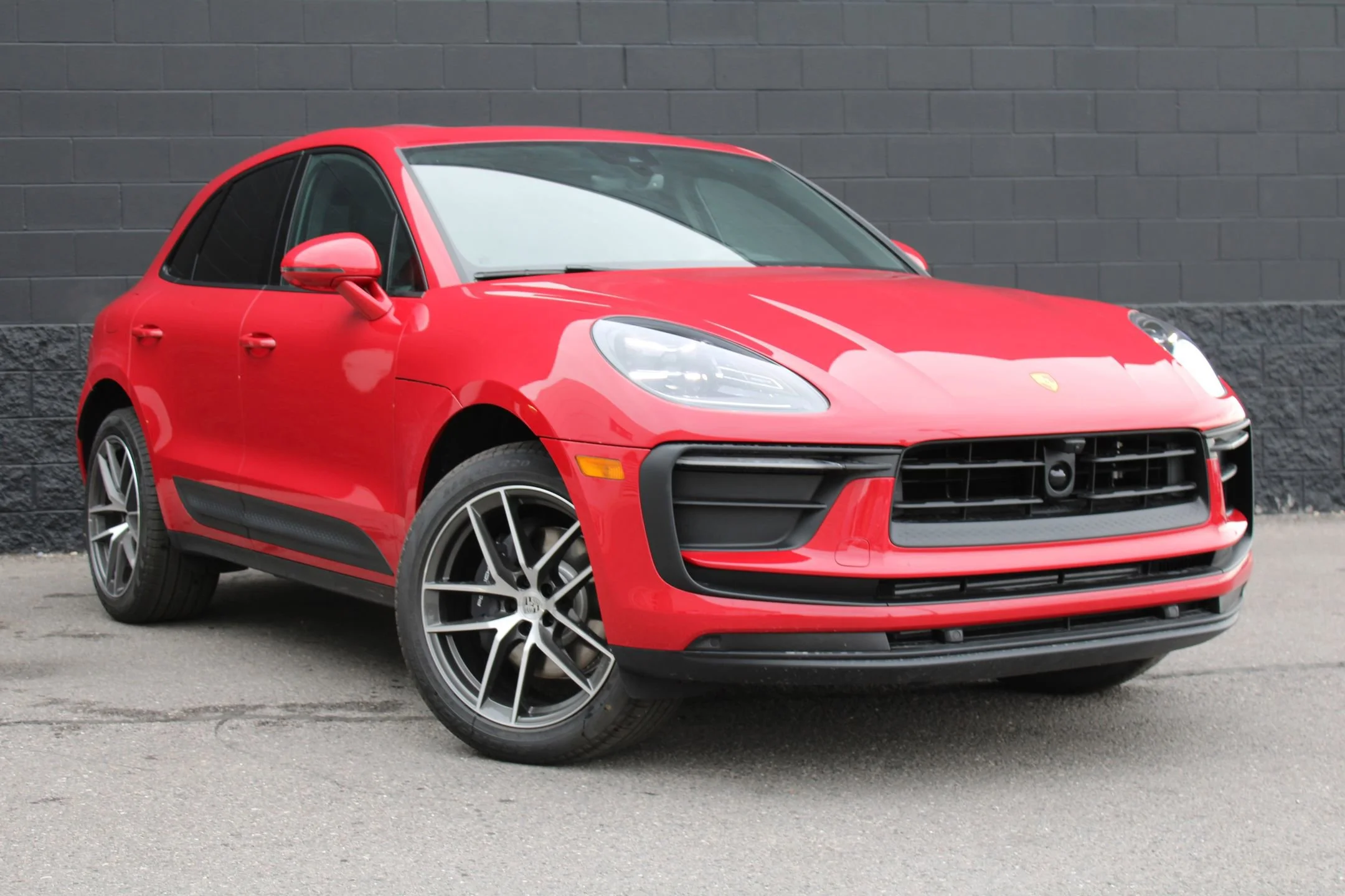2026 Porsche Macan - Photo 7