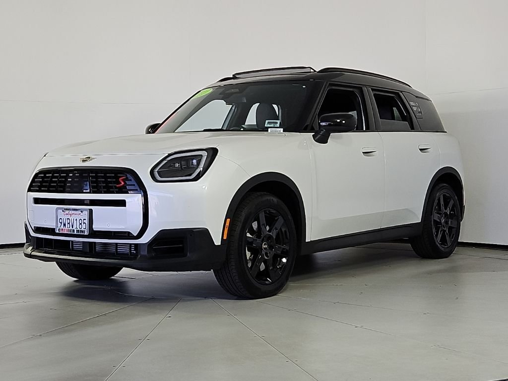 Certified Used 2026 White Metallic MINI Signature Plus image 2