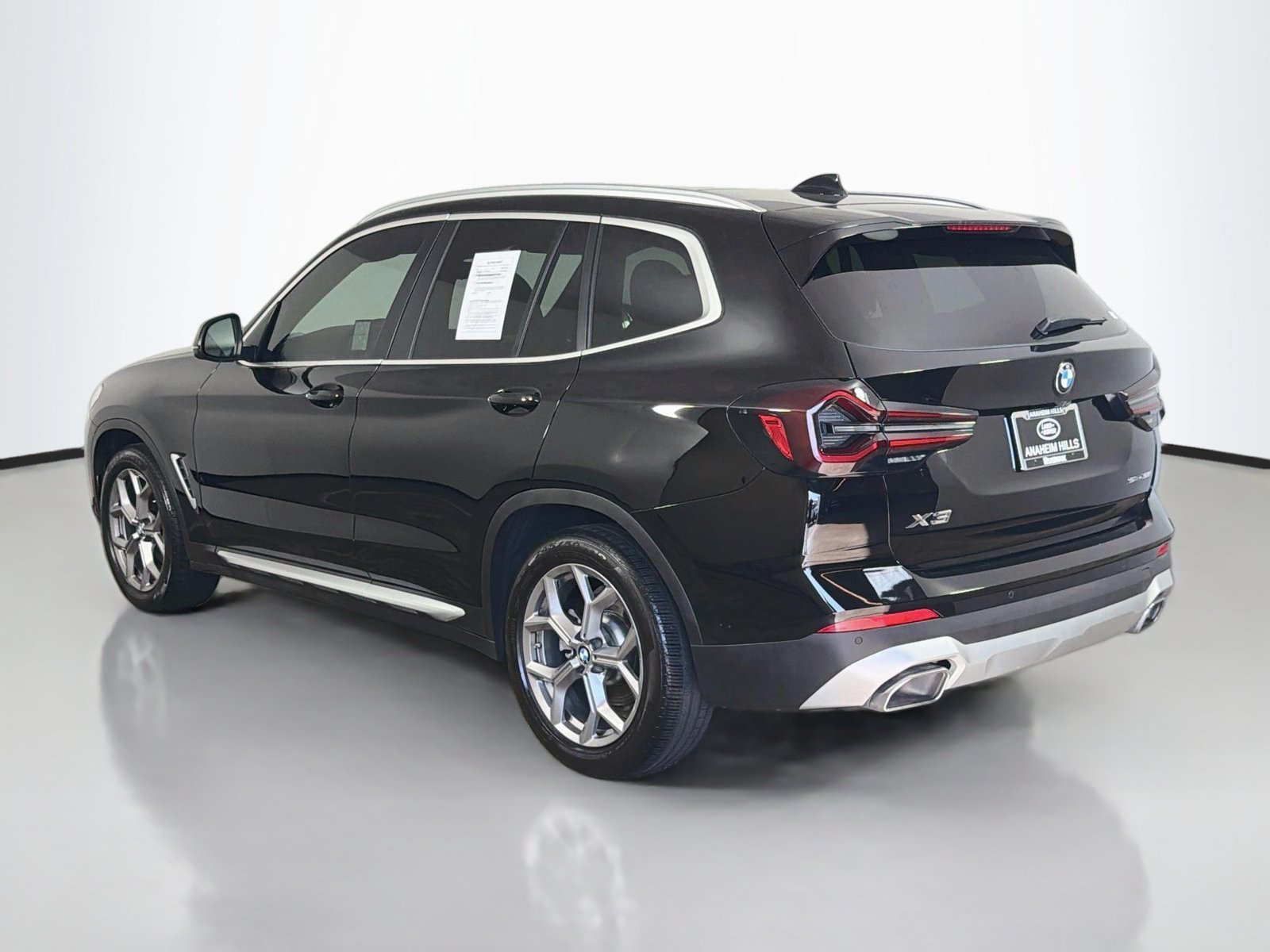 Used 2023 Jet Black BMW sDrive30i image 3