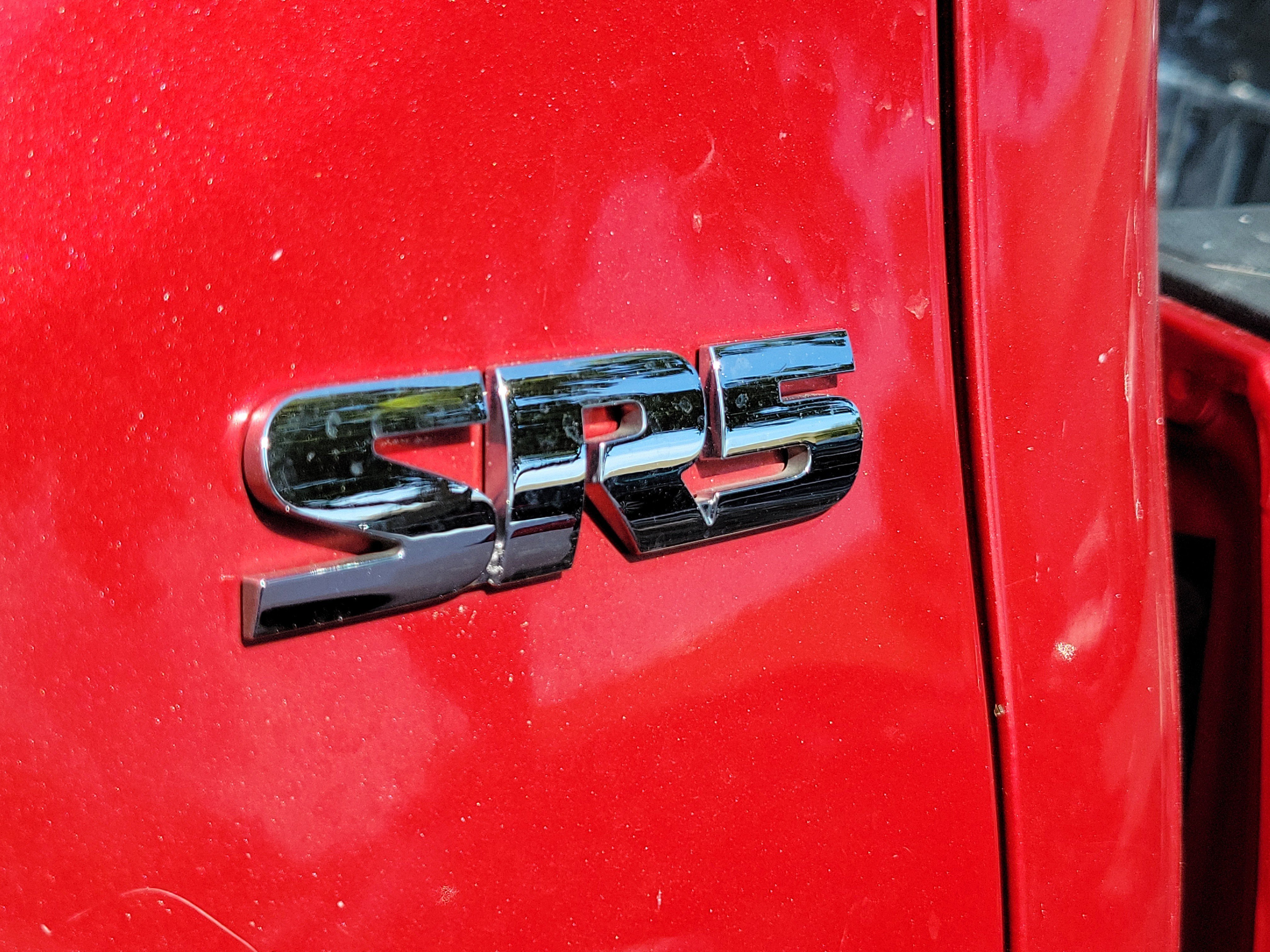 Used 2016 Barcelona Red Metallic Toyota SR5 image 5