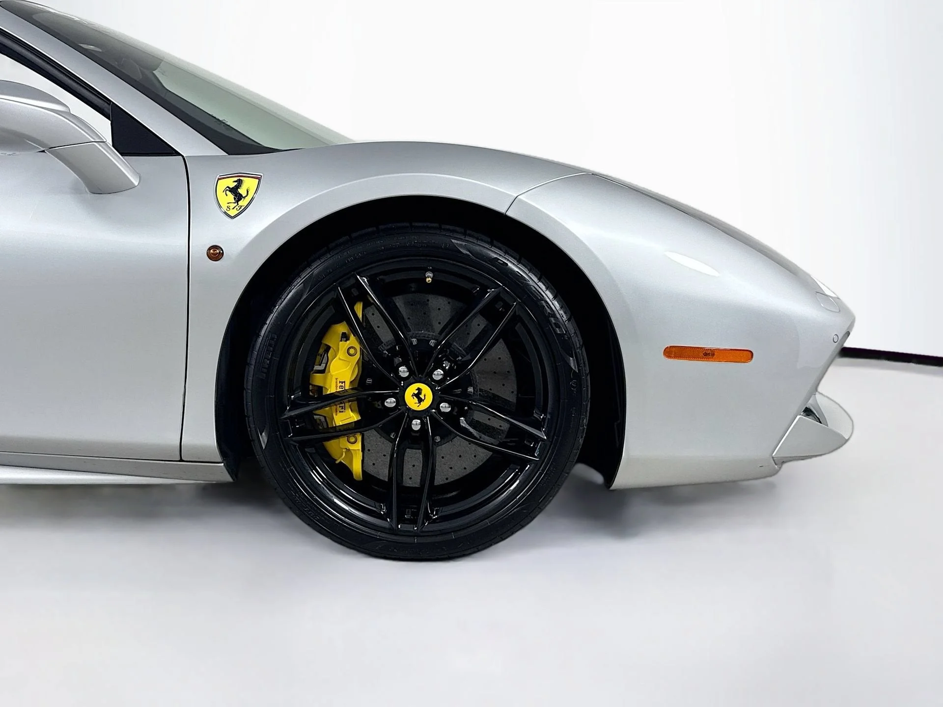 Certified Used 2018 Argento Nurburgring Ferrari Base image 26