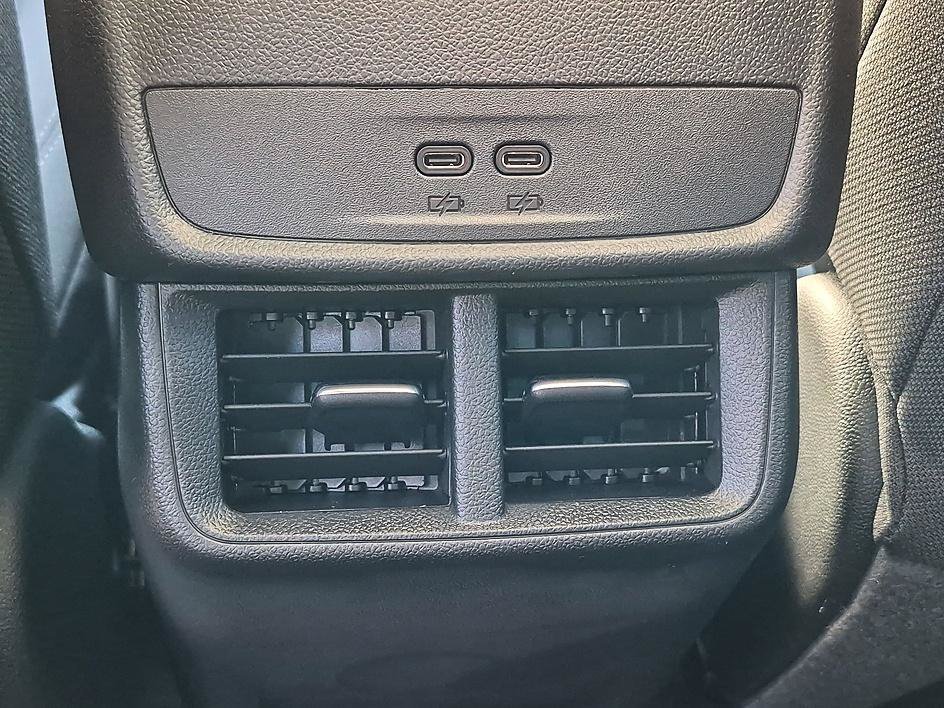 2027 Chevrolet Equinox LT - Photo 31