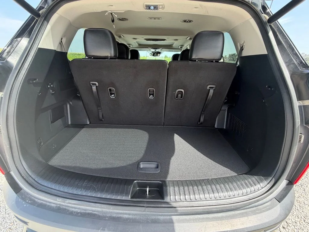 Used 2022 Black Kia EX image 26