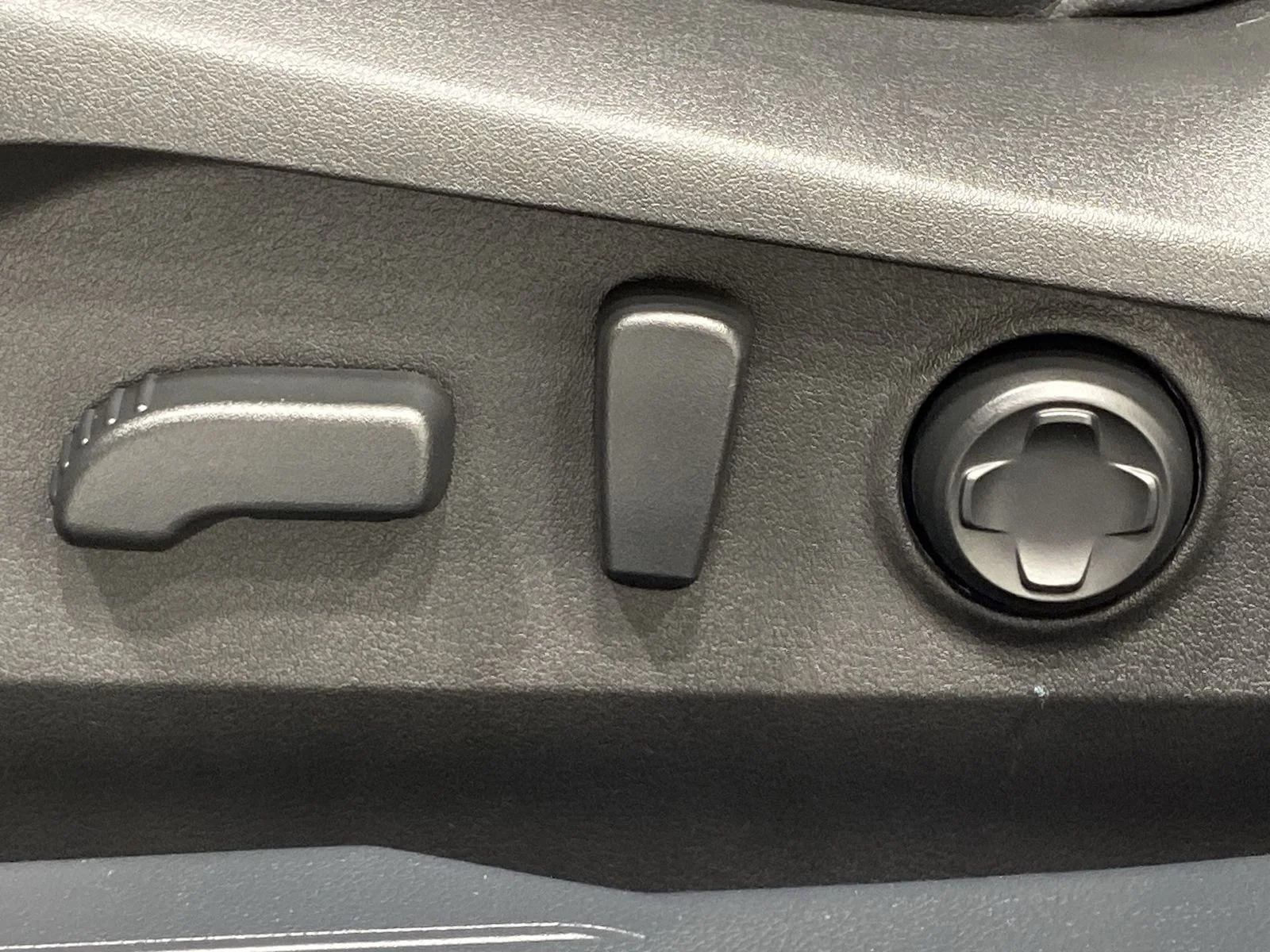 2025 Subaru Outback Touring - Photo 12