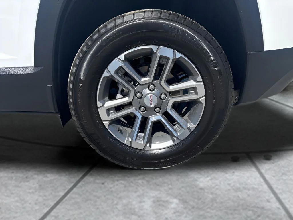 Used 2026 White GMC Elevation image 32