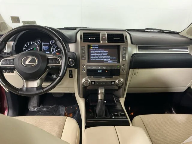 Used 2020  Lexus 460 image 26