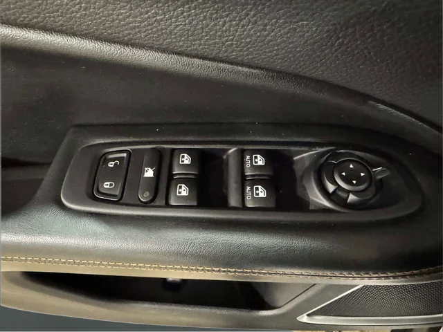 Used 2020 White Jeep Limited image 21
