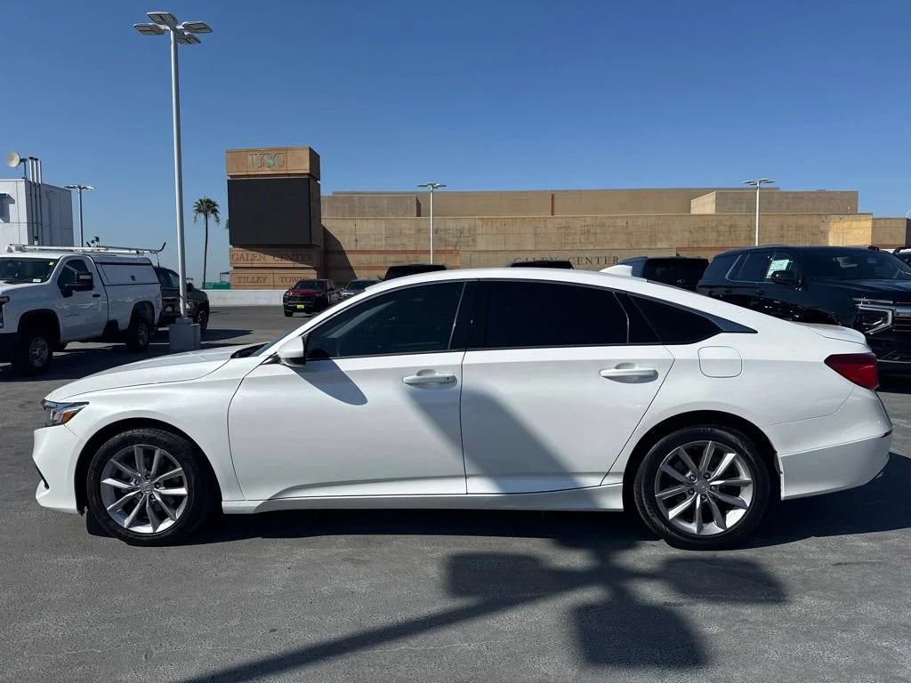 Used 2021  Honda LX image 8