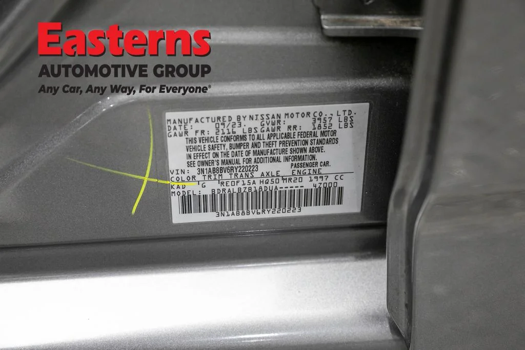 Used 2024 Gray Nissan S image 33