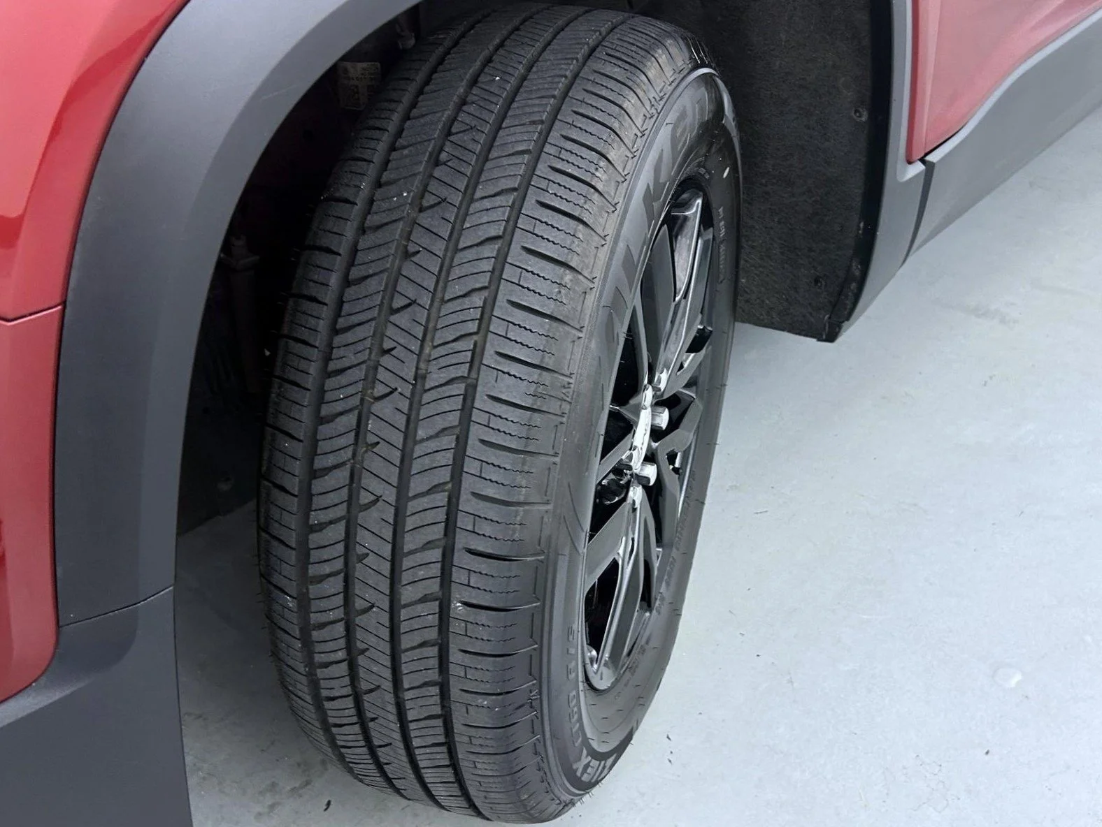 Used 2018 Red GMC SLT-1 image 26