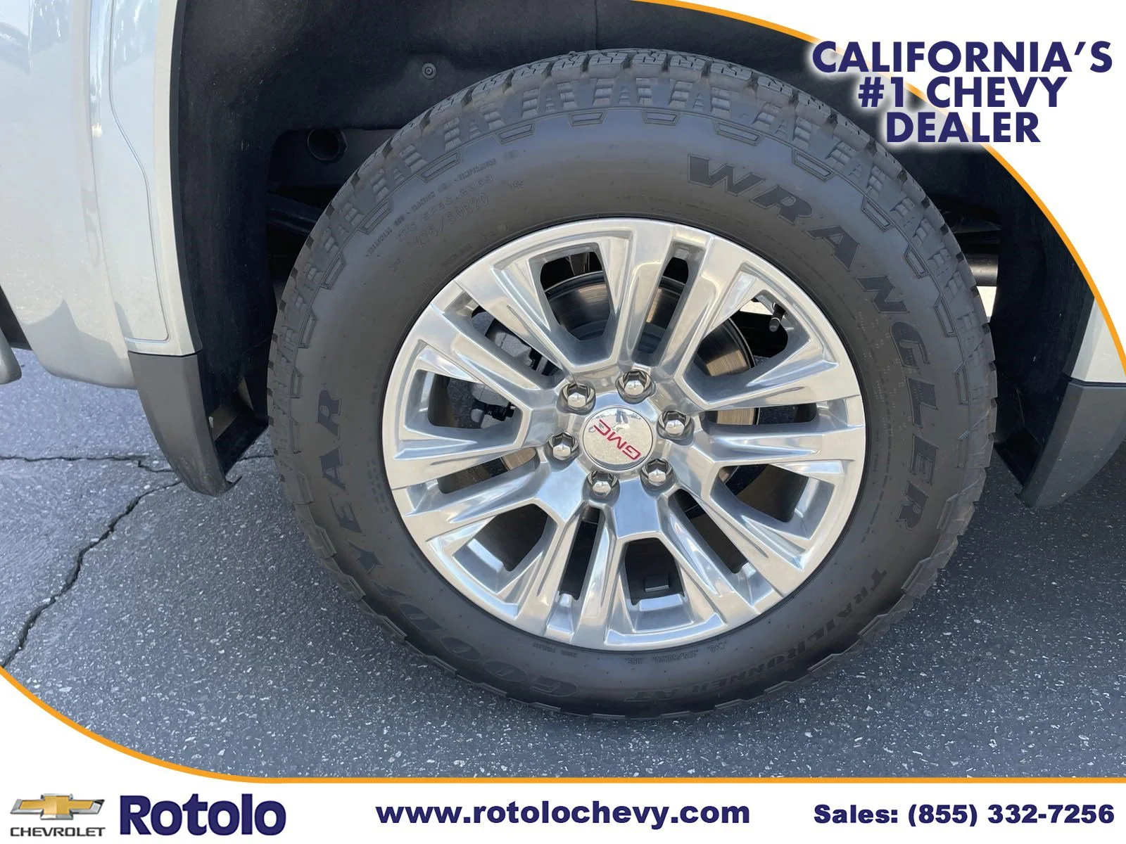 Used 2023 Sterling Metallic GMC Denali image 9