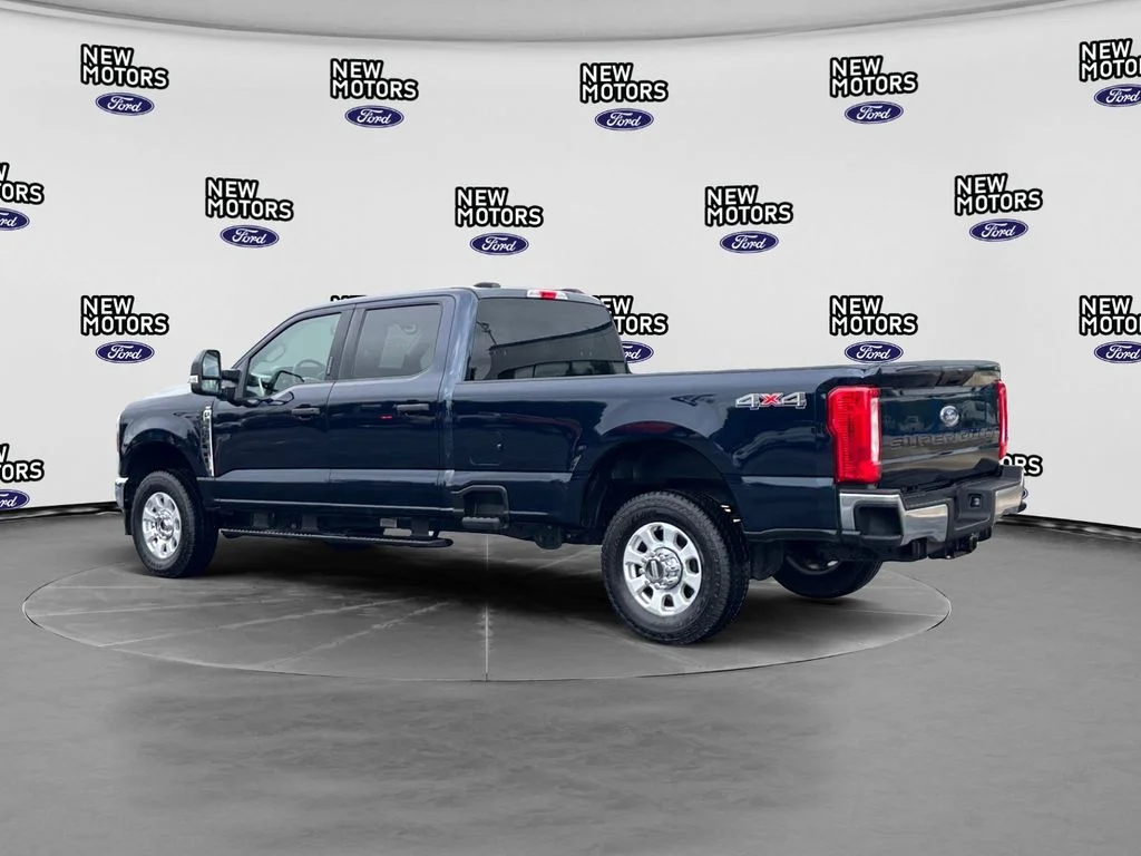 Used 2024 Blue Metallic Ford XLT image 3