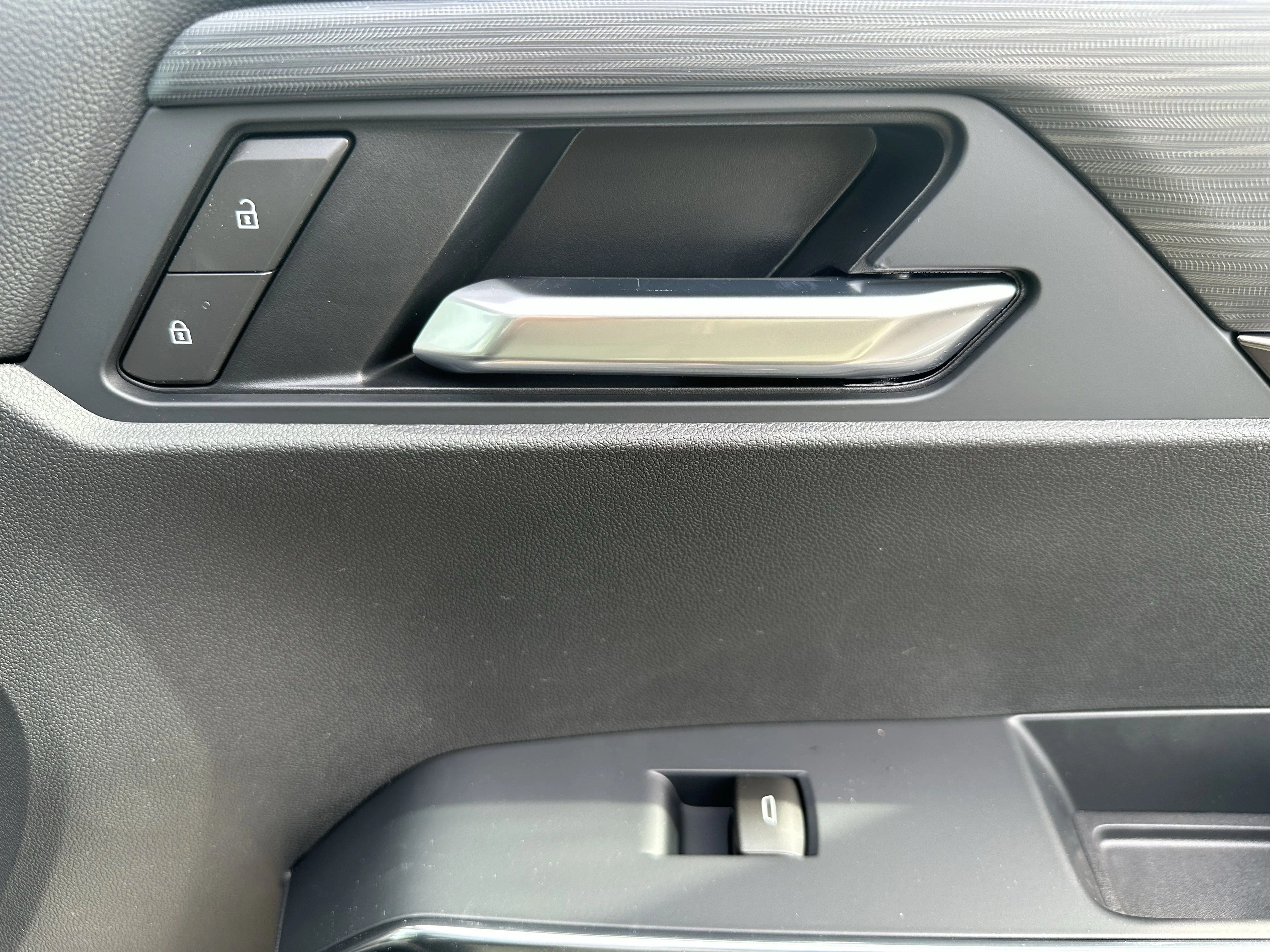 New 2026 Sterling Metallic GMC AT4 image 20